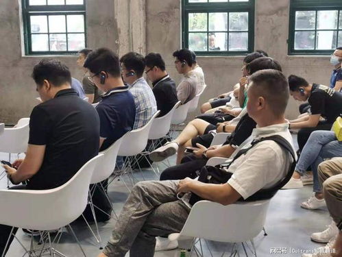 同声传译蓝牙耳机 技术革新开启实时翻译新纪元